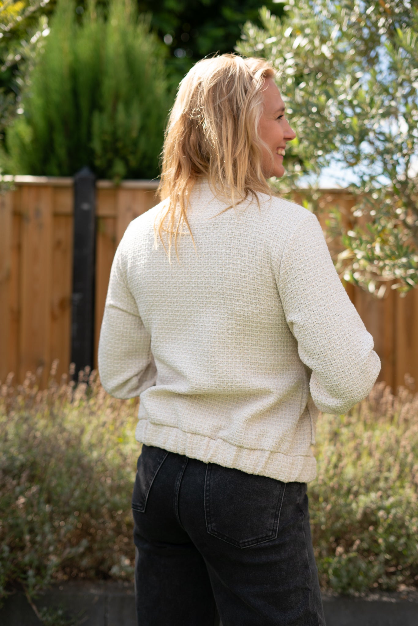 Beige bomberjas– trendy en comfortabel