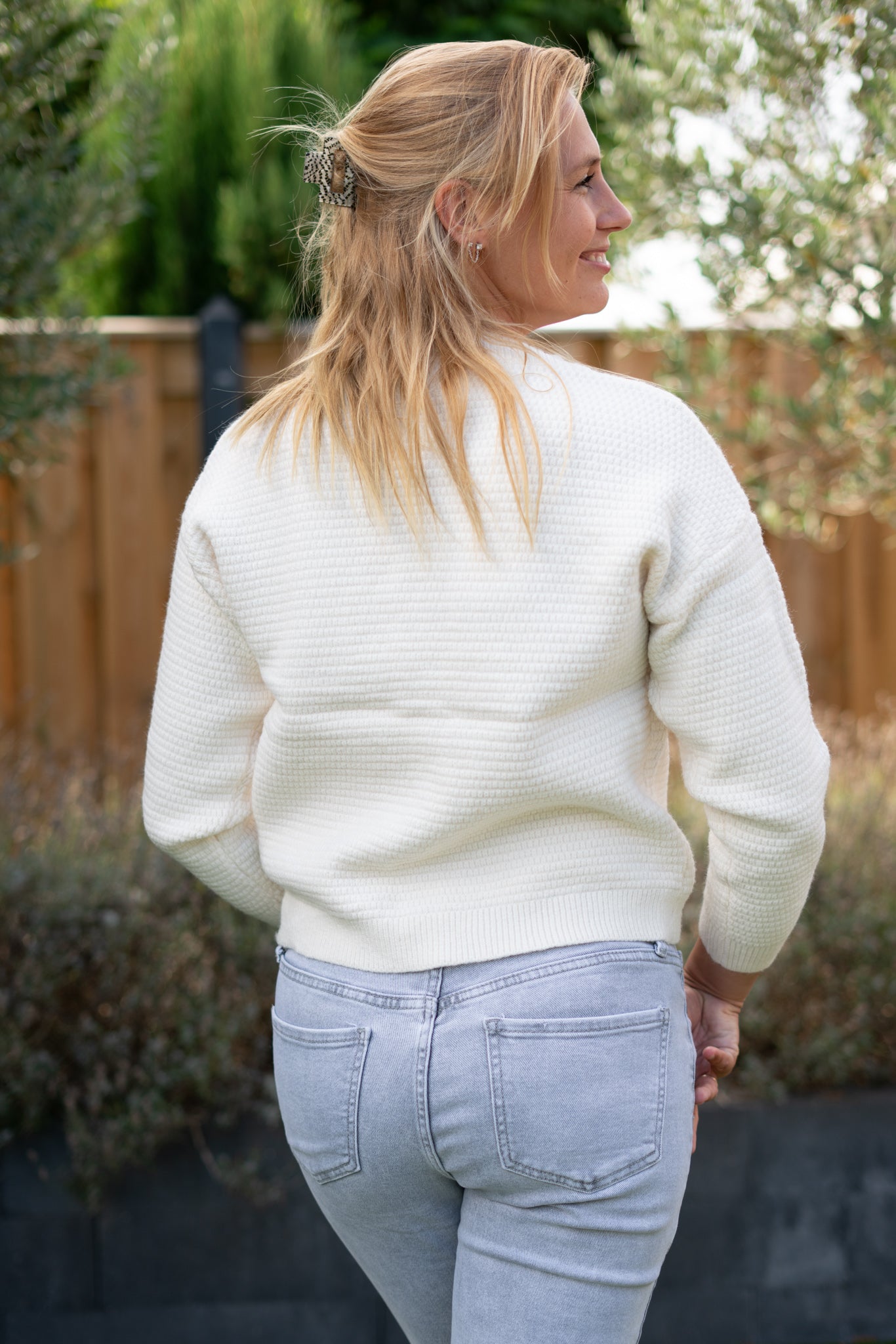 Wit vest met ster knopen – cozy chic