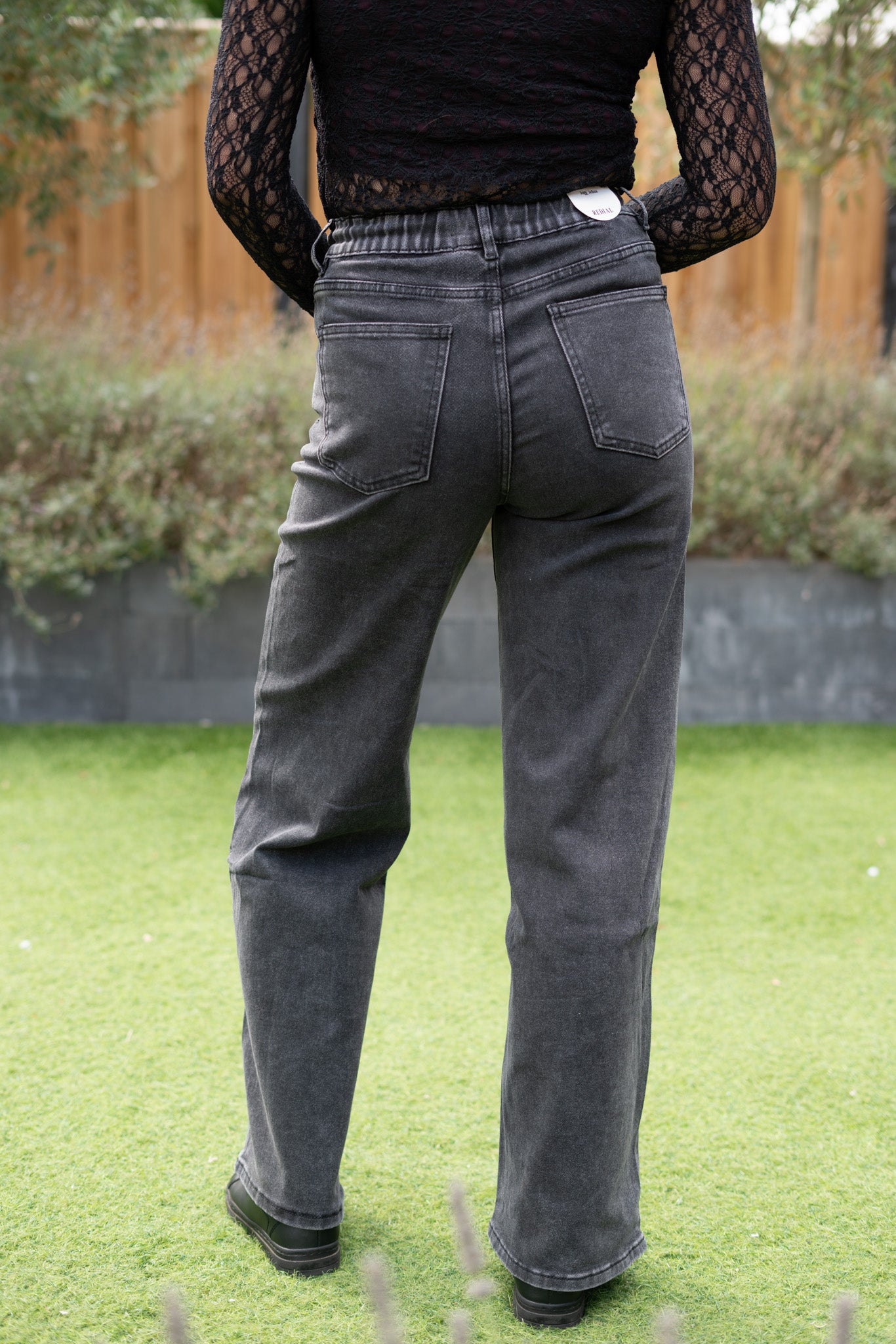 Zwarte wide leg broek– comfortabel en stijlvol